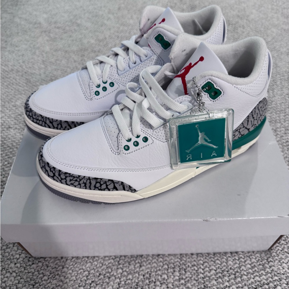 Jordan 3 Retro Lucky Green (Women's)